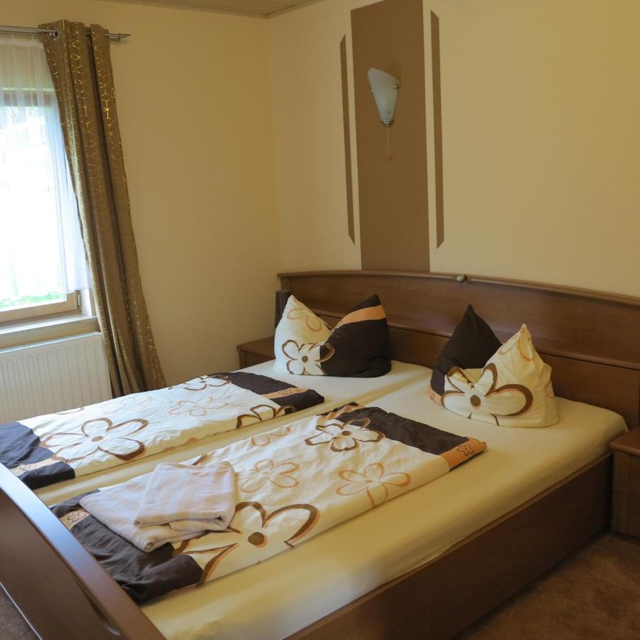 Ferienwohnung Kuehnel Pfaffendorf 外观 照片